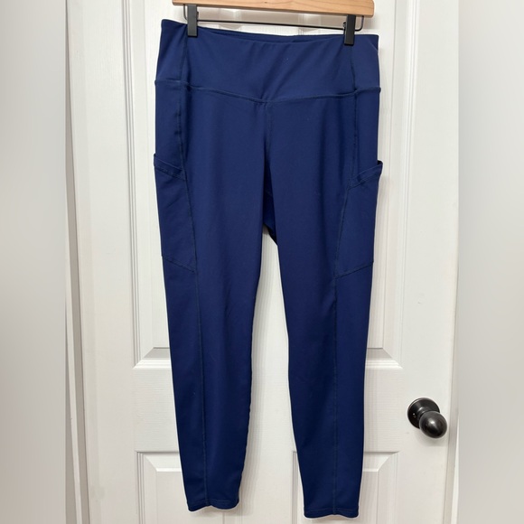 Navy Pocket Leggings | Torrid Size 1 - Picture 9 of 9